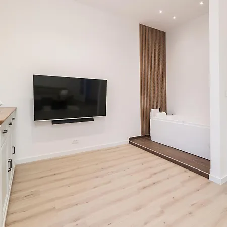 Luxury Sonja - With Hot Tub, Near Sea, Free Parking Appartement Opatija