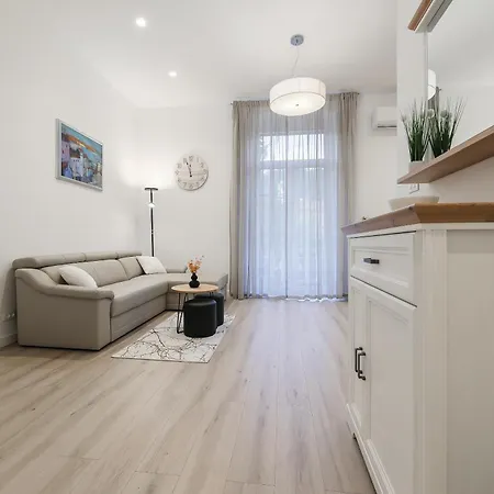 Luxury Sonja - With Hot Tub, Near Sea, Free Parking Appartement Opatija